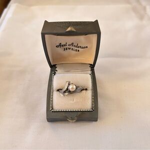 Vintage 1980s Pearl Solitaire Ring NIB Size 6.5/7
